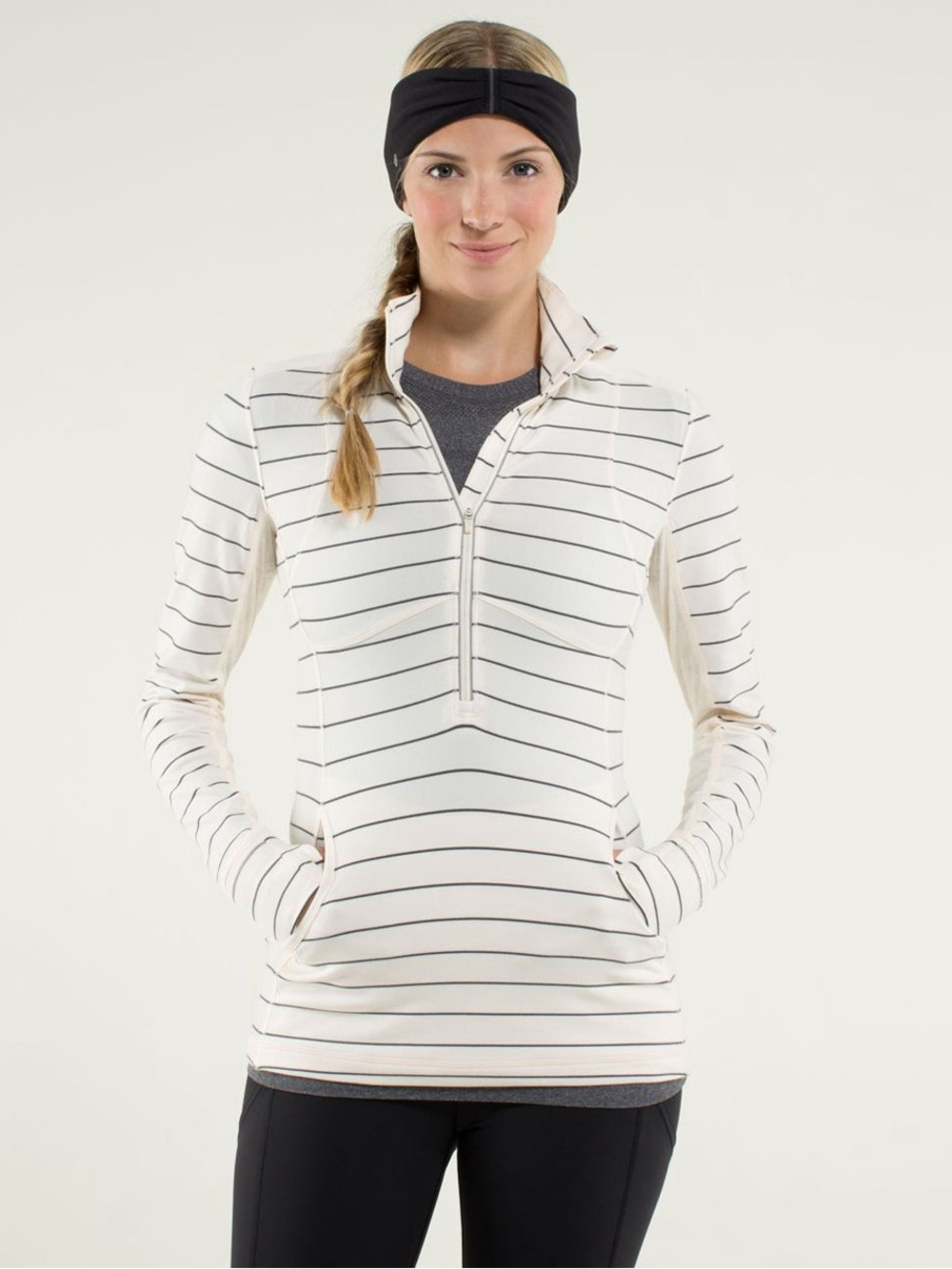 Lululemon Star Runner Pullover
Slalom Stripe Angel Wing / Angel Wing size 6
